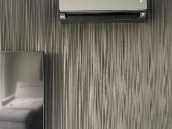LG Artcool Mirror 3,5 KW — SIGNO Klimatyzacja