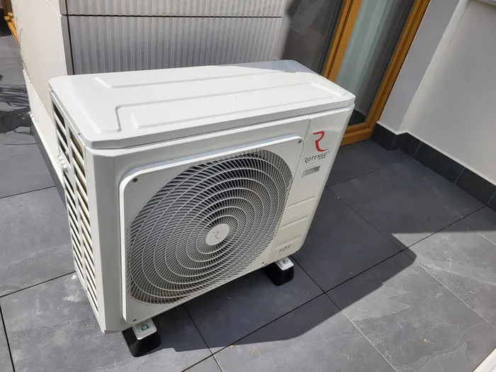 Rotenso Versu 2,5 KW + Rotenso Revio 3,5 KW w systemie multi split — SIGNO Klimatyzacja